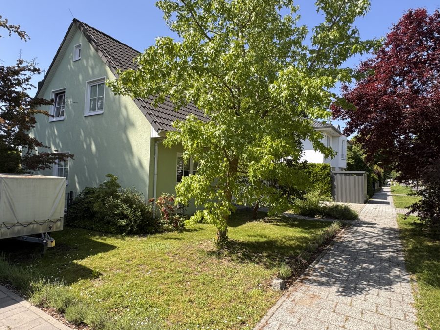 Straßenansicht Südseite